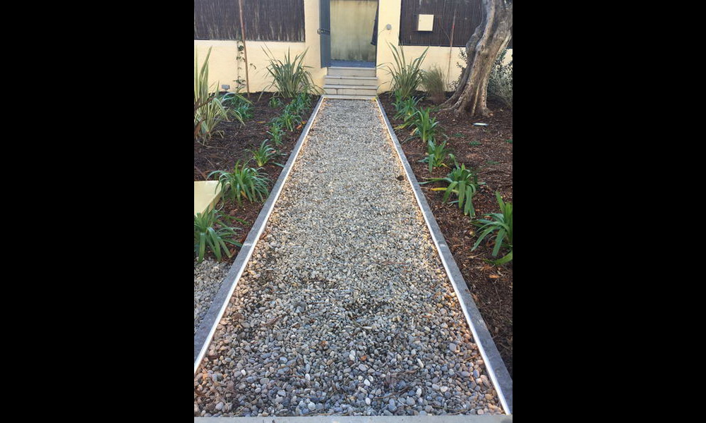 7 - Eclairage allée